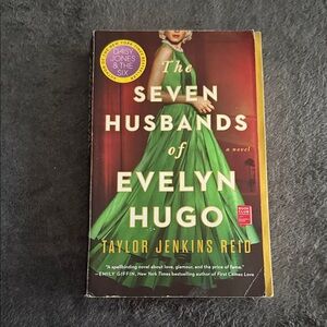 The Seven Husbands of Evelyn Hugo by Taylor Jenkins Reid